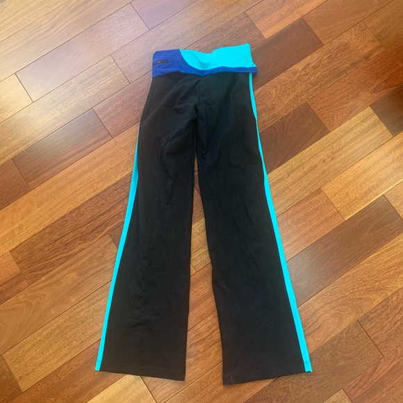 Ph8 (Bebe Sport) Fold over Pants in Small - Picture 11 of 16
